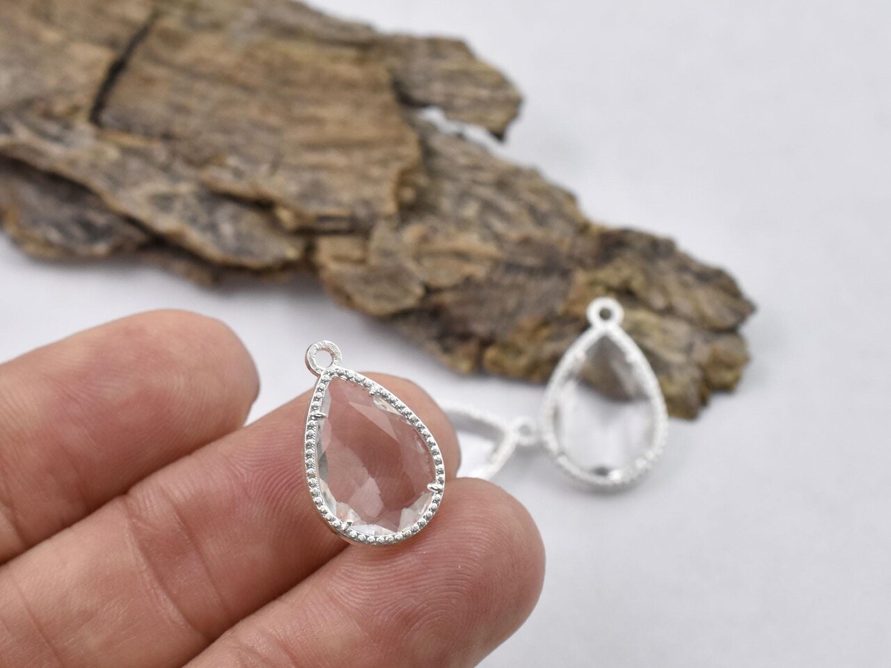 *5* 18x12mm Silver Plated Faceted Clear Glass Teardrop Pendants